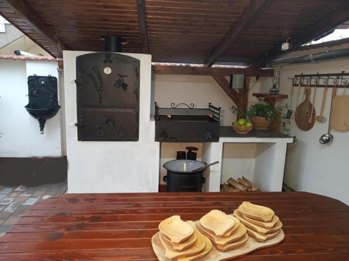 Bazsi Apartman Hajdúszoboszló Zewnętrze zdjęcie