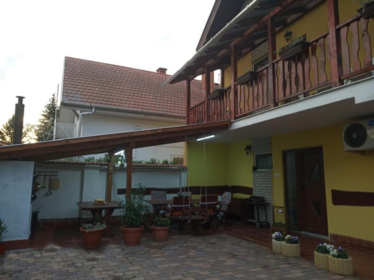 Bazsi Apartman Hajdúszoboszló Zewnętrze zdjęcie