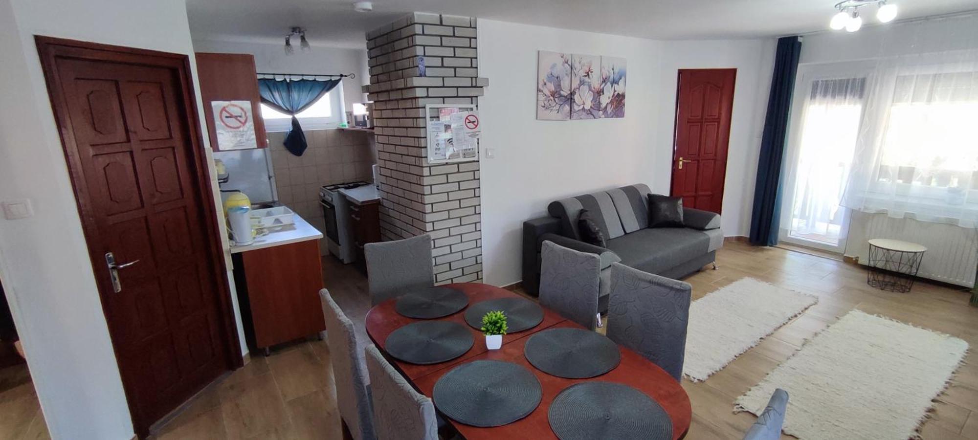 Bazsi Apartman Hajdúszoboszló Zewnętrze zdjęcie