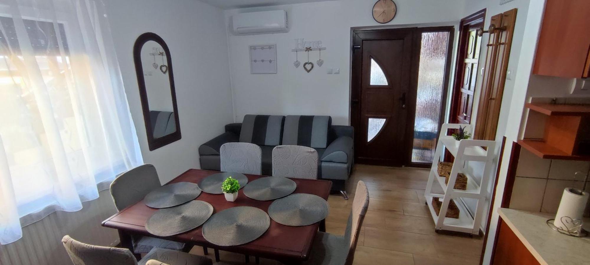 Bazsi Apartman Hajdúszoboszló Zewnętrze zdjęcie