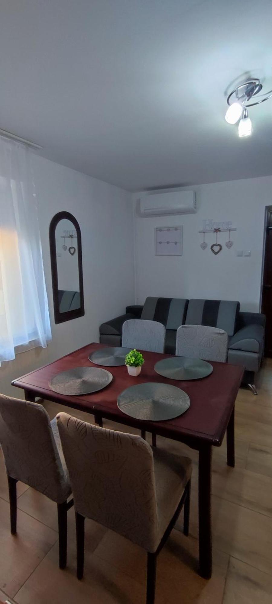 Bazsi Apartman Hajdúszoboszló Zewnętrze zdjęcie