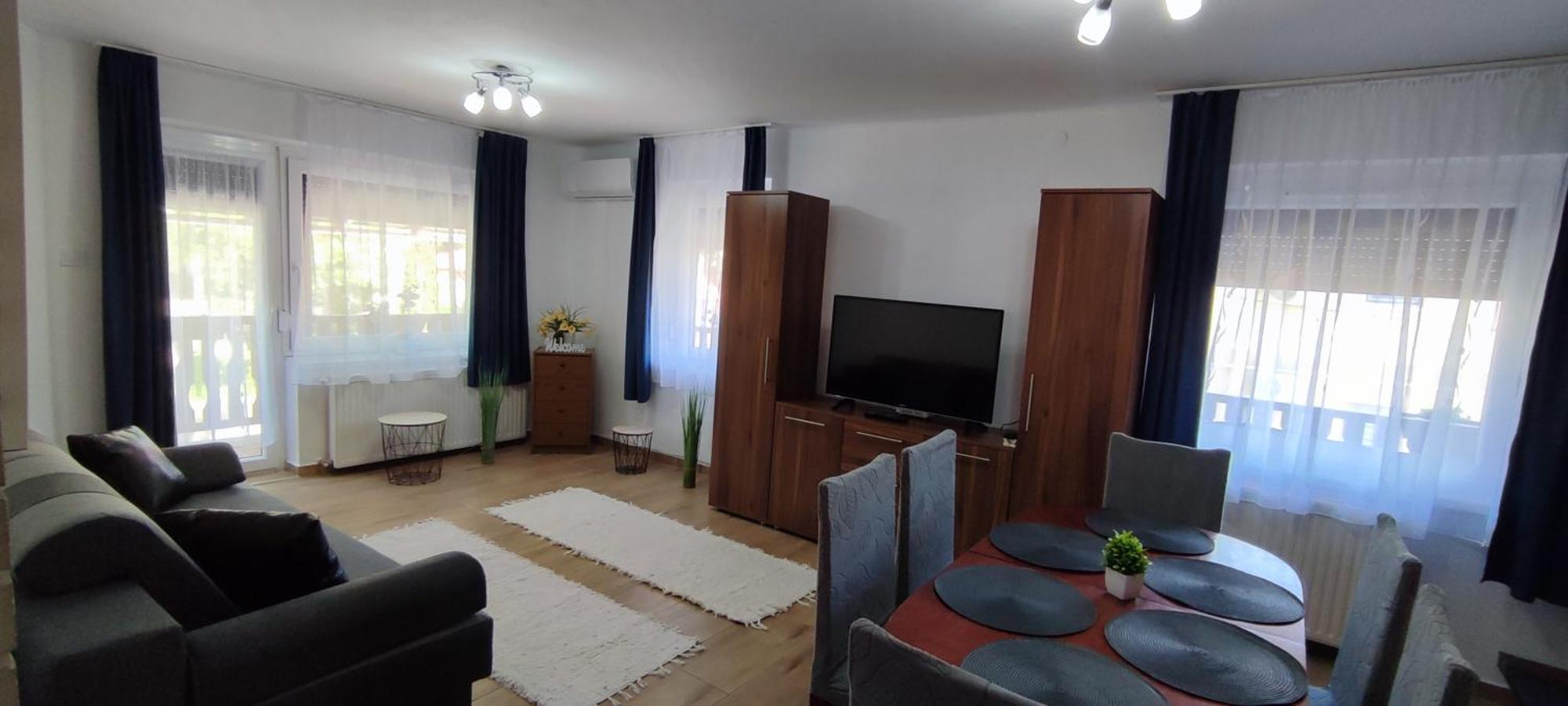 Bazsi Apartman Hajdúszoboszló Zewnętrze zdjęcie