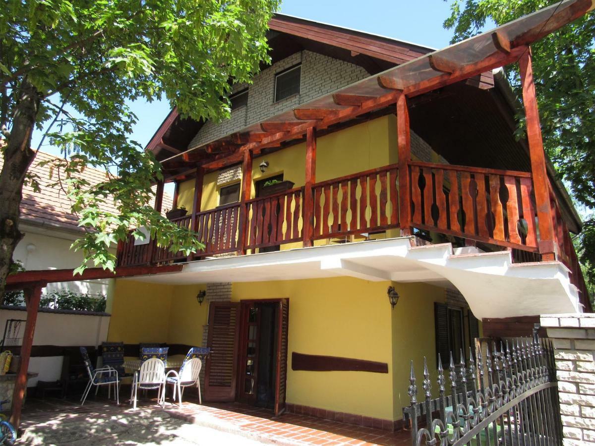 Bazsi Apartman Hajdúszoboszló Zewnętrze zdjęcie